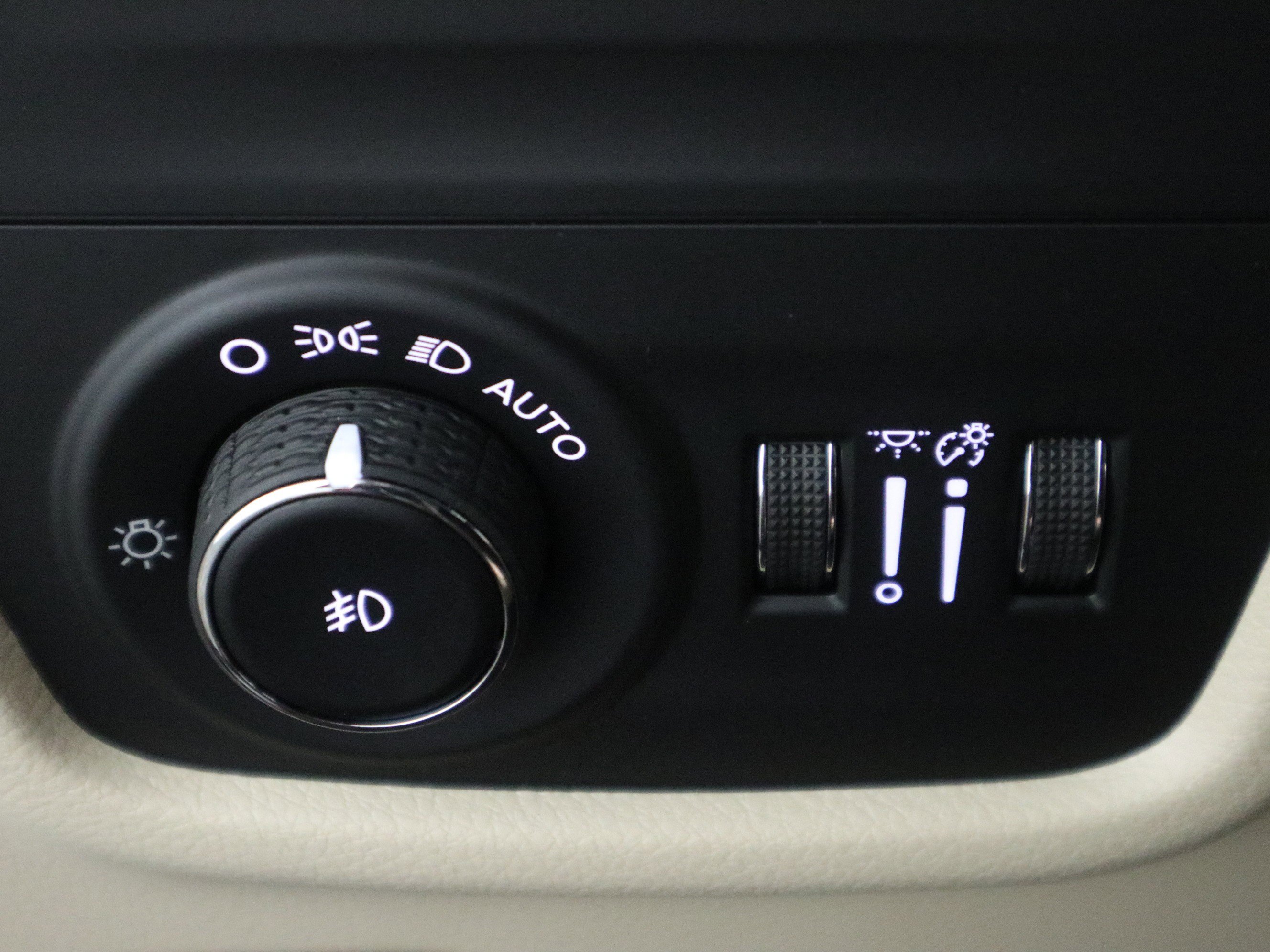 New 2025 Jeep Grand Cherokee Limited image 33