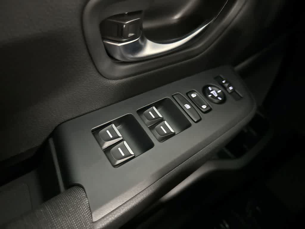 New 2026 Honda Pilot Sport image 16