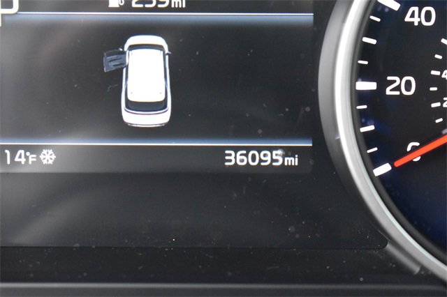 Certified 2024 Kia Carnival LX image 25