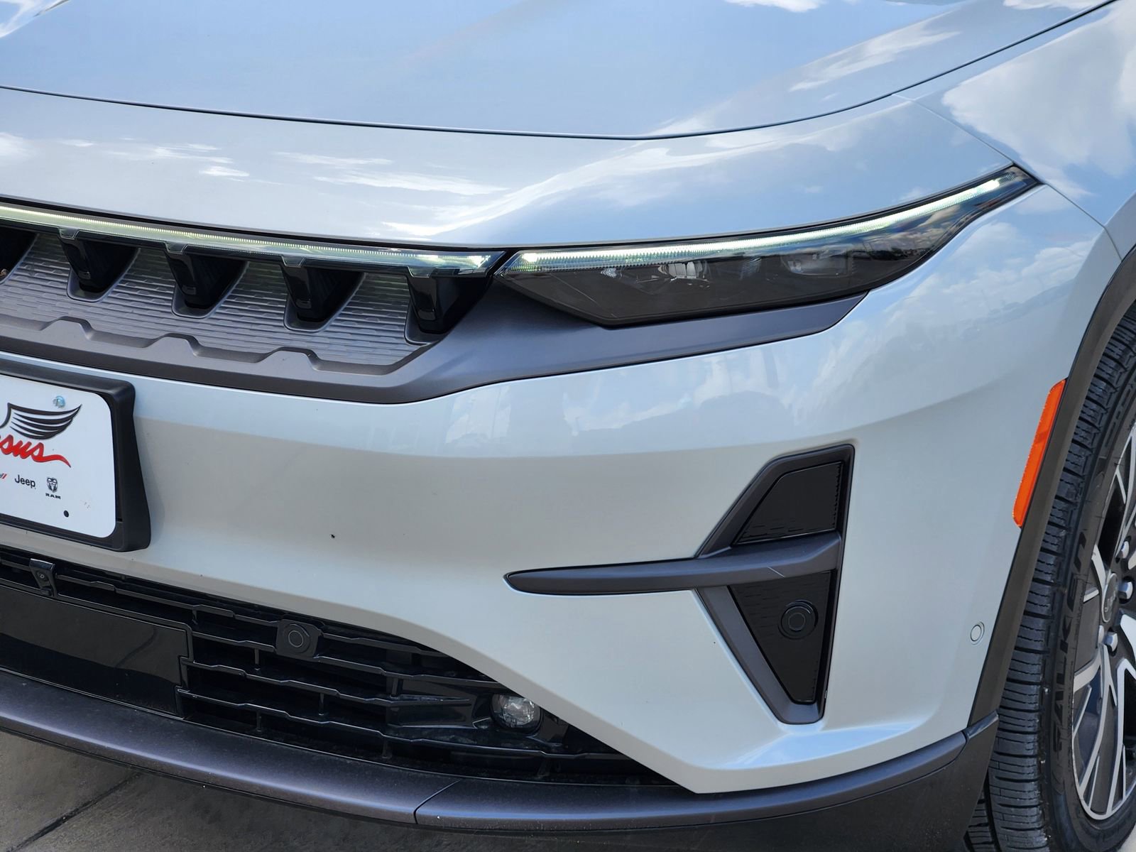 Used 2025 Jeep Wagoneer S Limited image 9