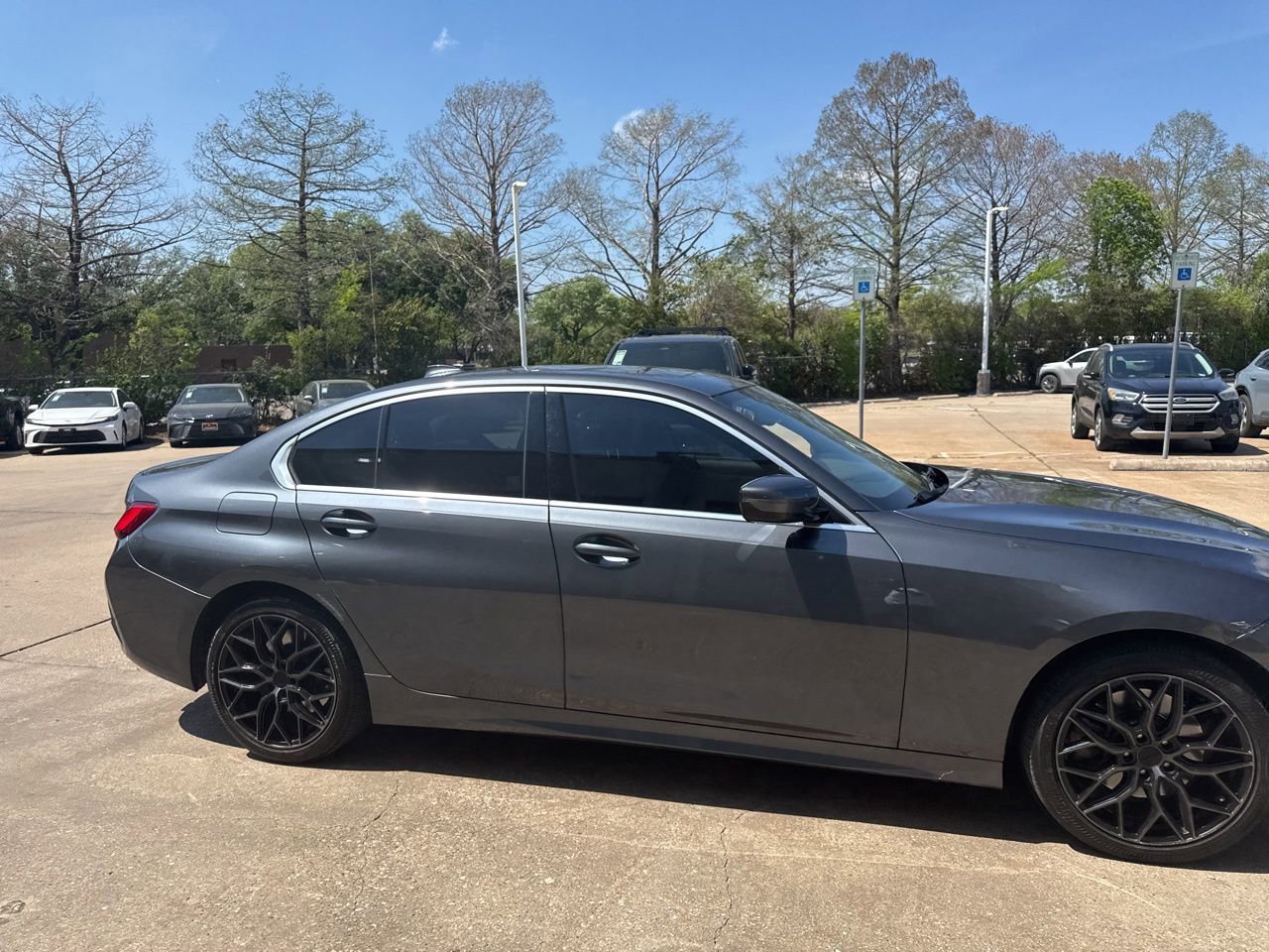 Used 2020 BMW 330i Sedan w/ Convenience Package image 4