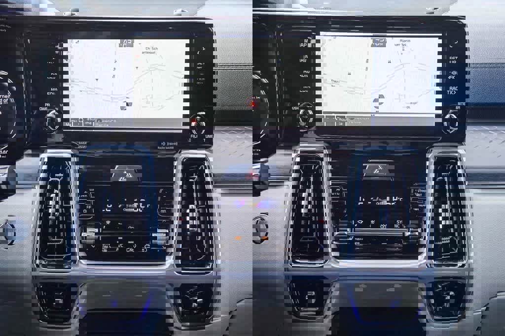 Certified 2023 Kia Sorento SX Prestige image 12