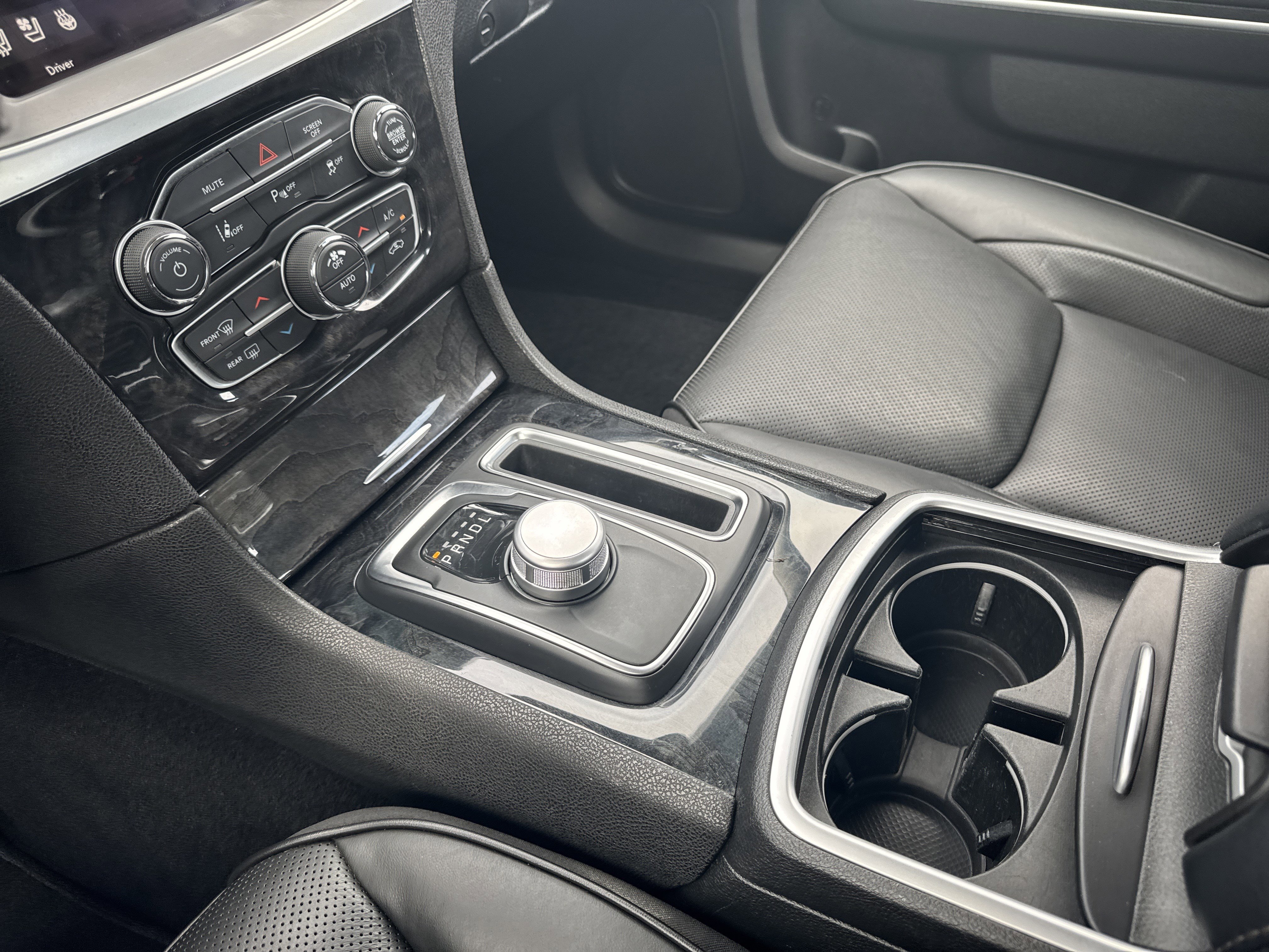 Used 2022 Chrysler 300 Touring L w/ Popular Equipment Group image 17