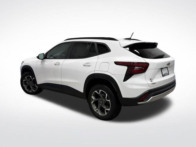 Used 2024 Chevrolet Trax LT w/ Driver Confidence Package image 3