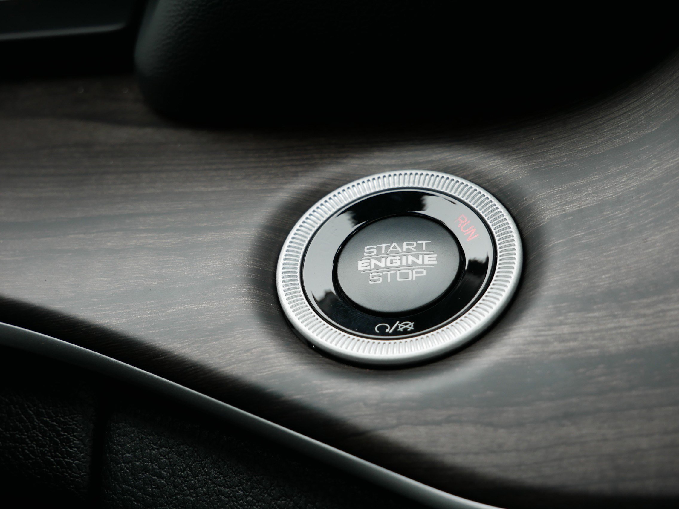 New 2025 Jeep Grand Cherokee Limited w/ Trailer Tow Package image 21