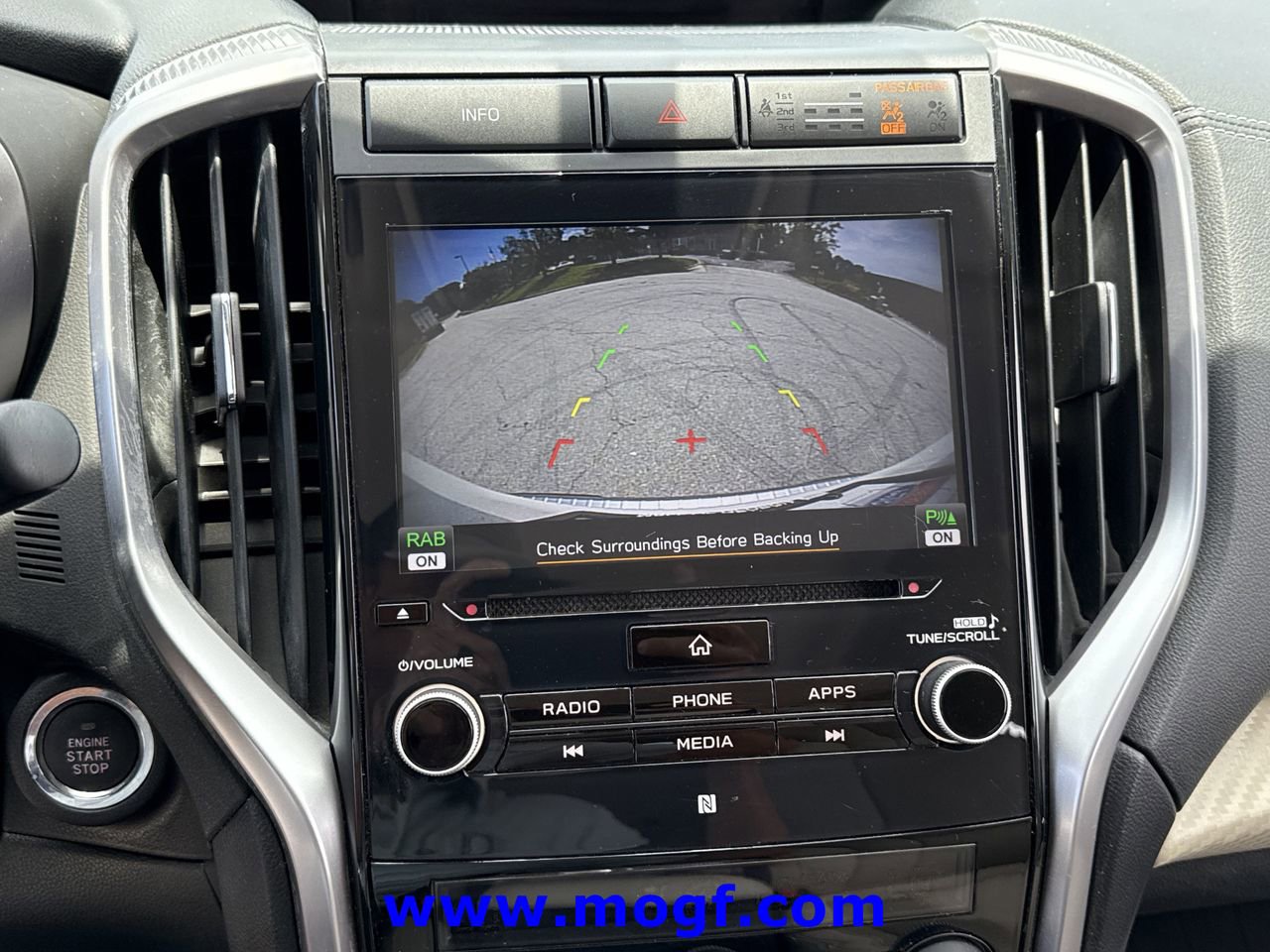 Used 2022 Subaru Ascent Premium w/ Convenience Package AWD/4WD image 7