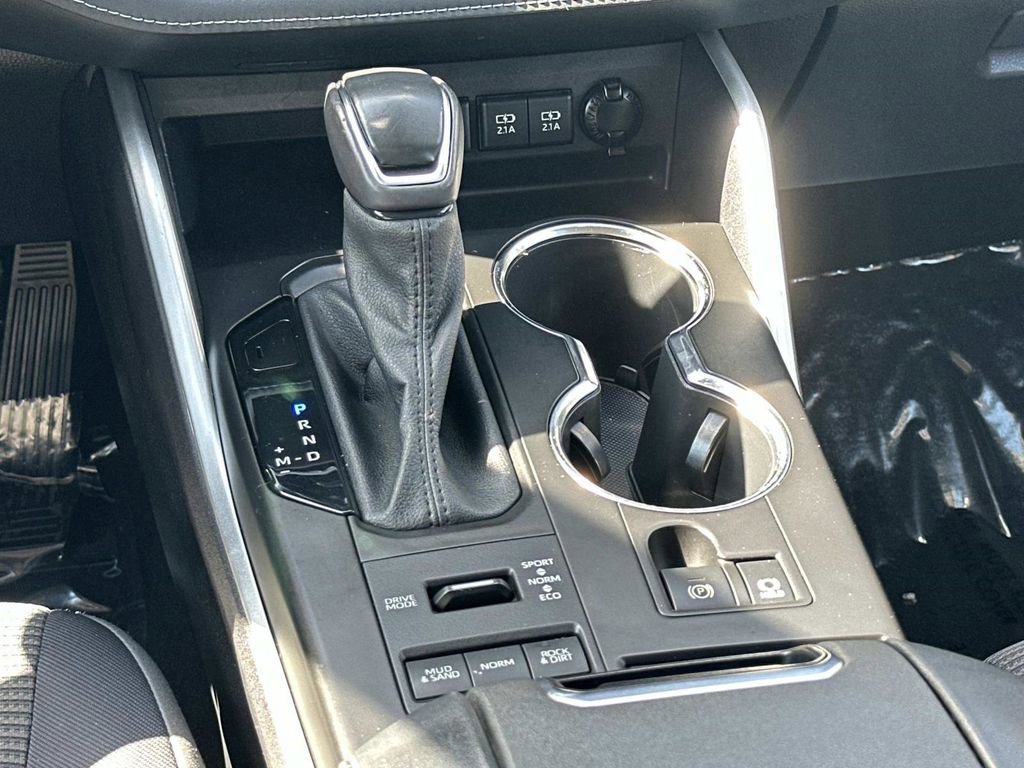 Used 2021 Toyota Highlander LE image 13