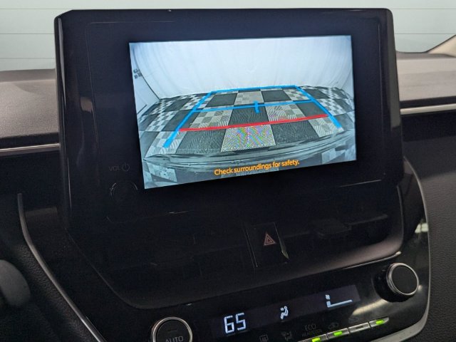 Used 2024 Toyota Corolla LE FWD image 23