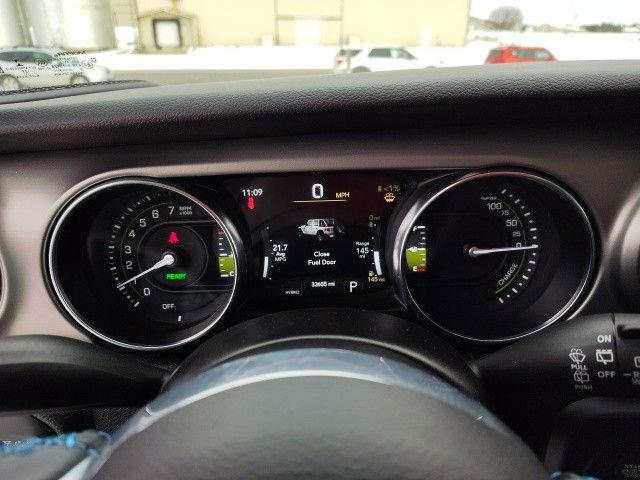 Used 2021 Jeep Wrangler Unlimited Rubicon 4xe w/ Cold Weather Group AWD/4WD image 30