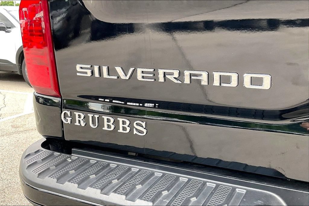 Used 2024 Chevrolet Silverado 2500 Custom w/ Custom Value Package AWD/4WD image 42