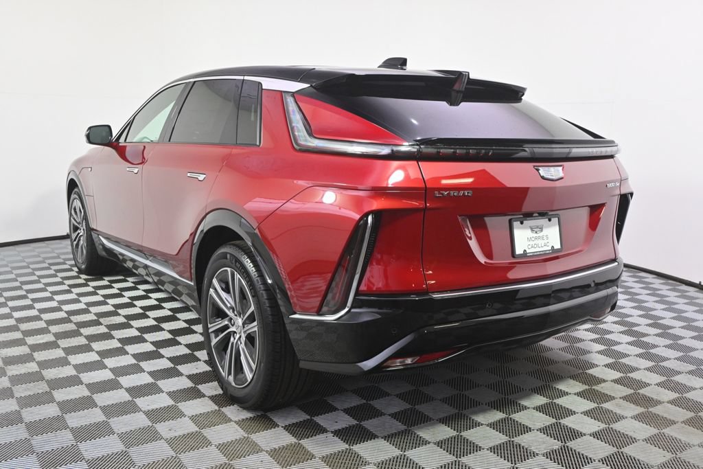 New 2026 Cadillac Lyriq Luxury w/ LPO, Floor Liner Package AWD/4WD image 4