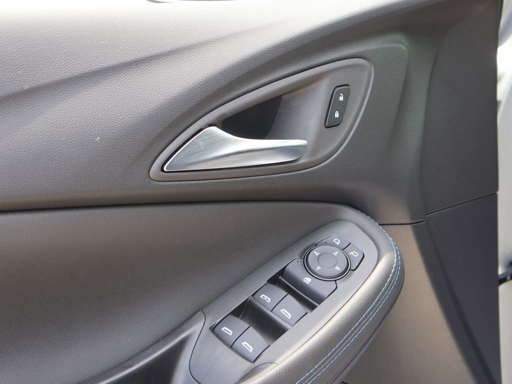 Used 2026 Buick Encore GX Sport Touring w/ Advanced Technology Package AWD/4WD image 23