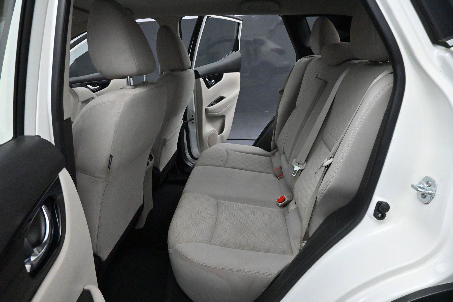 Used 2017 Nissan Rogue Sport SV FWD image 27