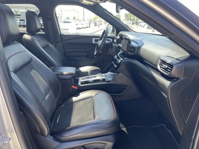 Used 2023 Ford Explorer ST-Line w/ Class IV Trailer Tow Package AWD/4WD image 29