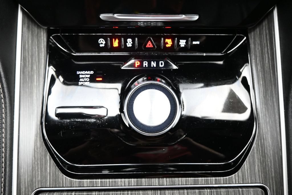 Used 2024 Jeep Wagoneer Series II AWD/4WD image 23