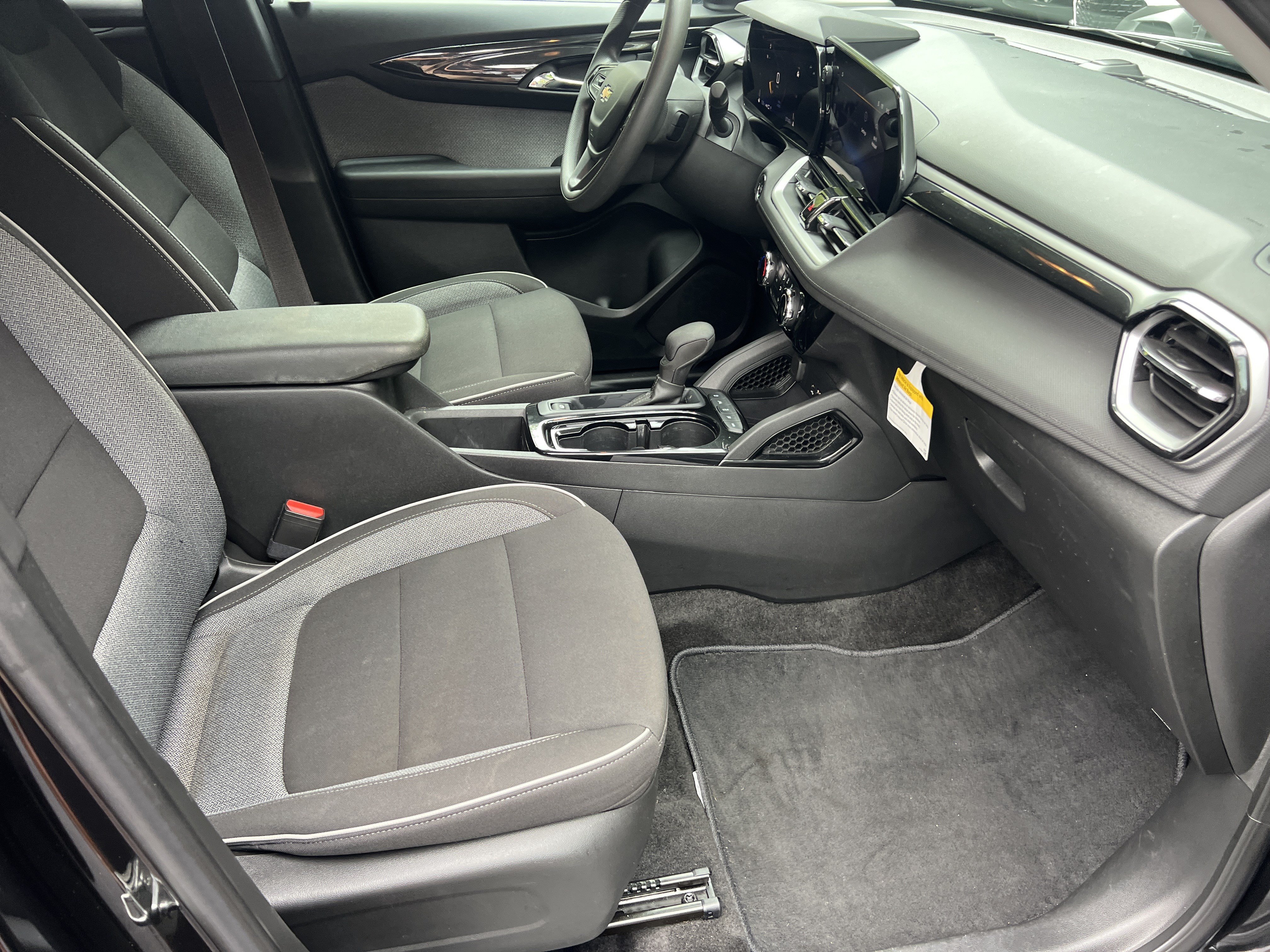 Certified 2024 Chevrolet TrailBlazer LT AWD/4WD image 13