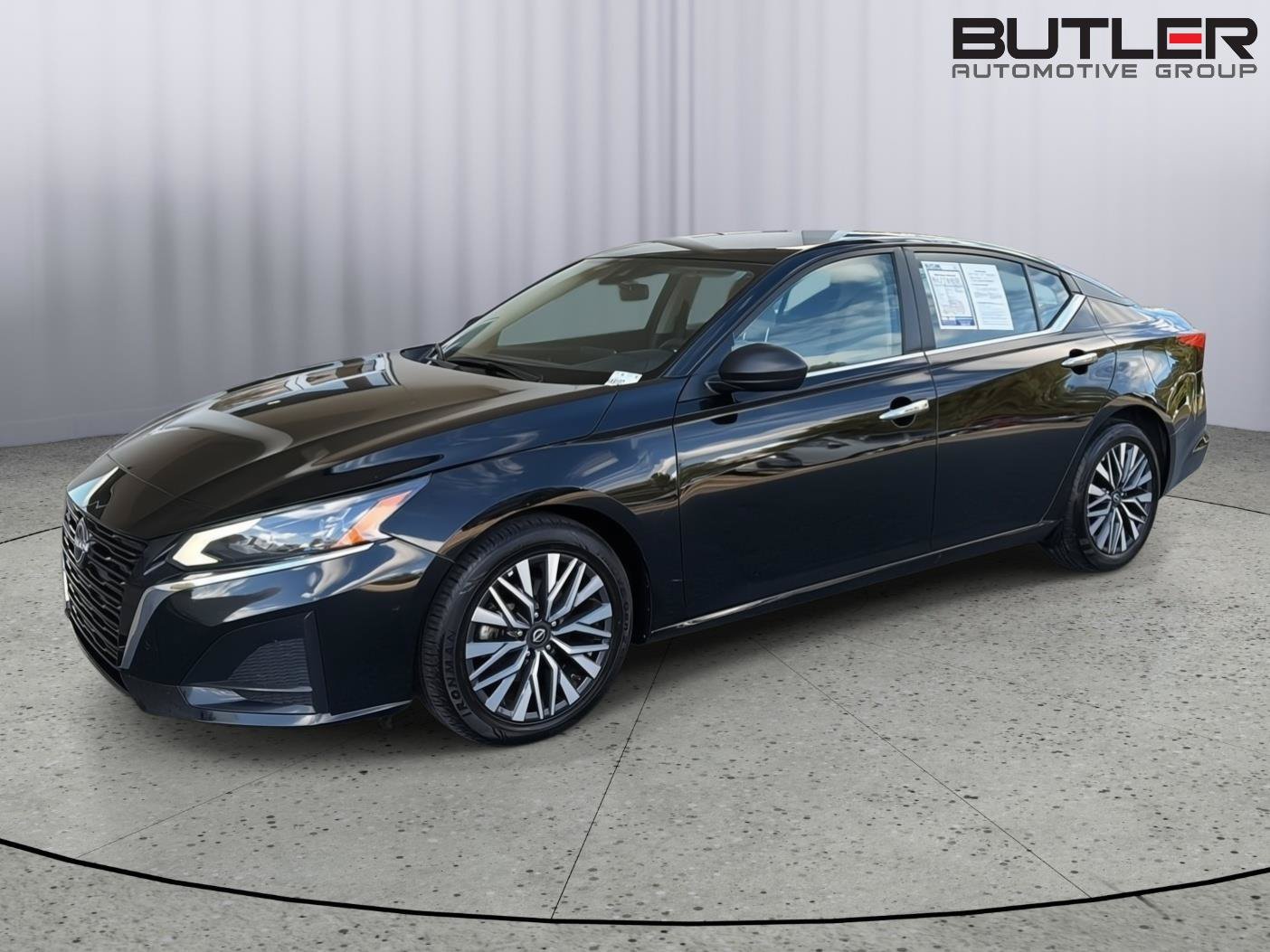 Used 2025 Nissan Altima 2.5 SV FWD image 1