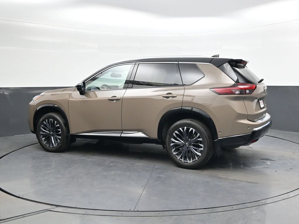 Used 2024 Nissan Rogue Platinum image 7