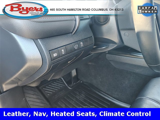 Used 2019 Toyota Camry XLE w/ Navigation Package image 14