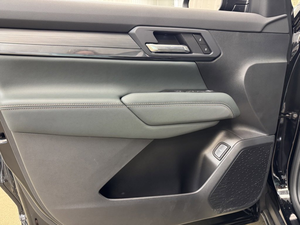 New 2026 GMC Terrain AT4 image 8