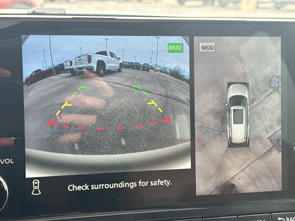 Certified 2024 Nissan Pathfinder Platinum w/ Cargo Package image 19