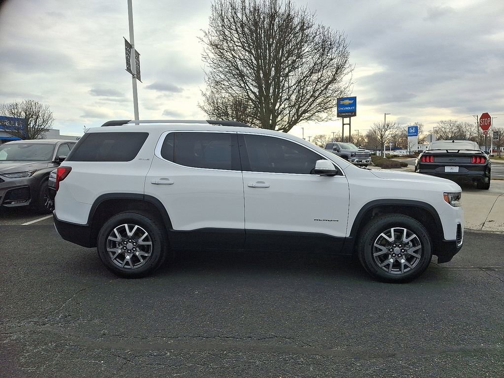 Used 2023 GMC Acadia SLE w/ Driver Convenience Package image 7