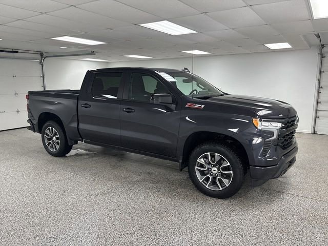 Used 2023 Chevrolet Silverado 1500 RST image 2