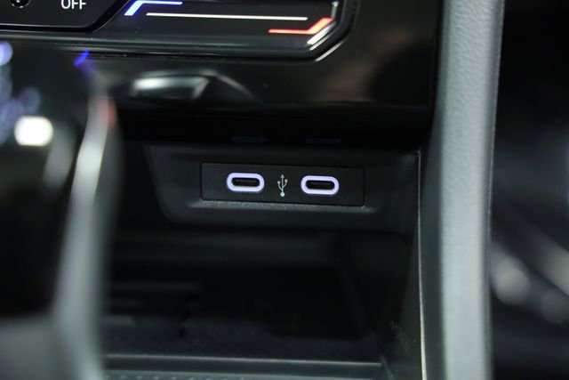 New 2026 Volkswagen Jetta SE FWD image 21