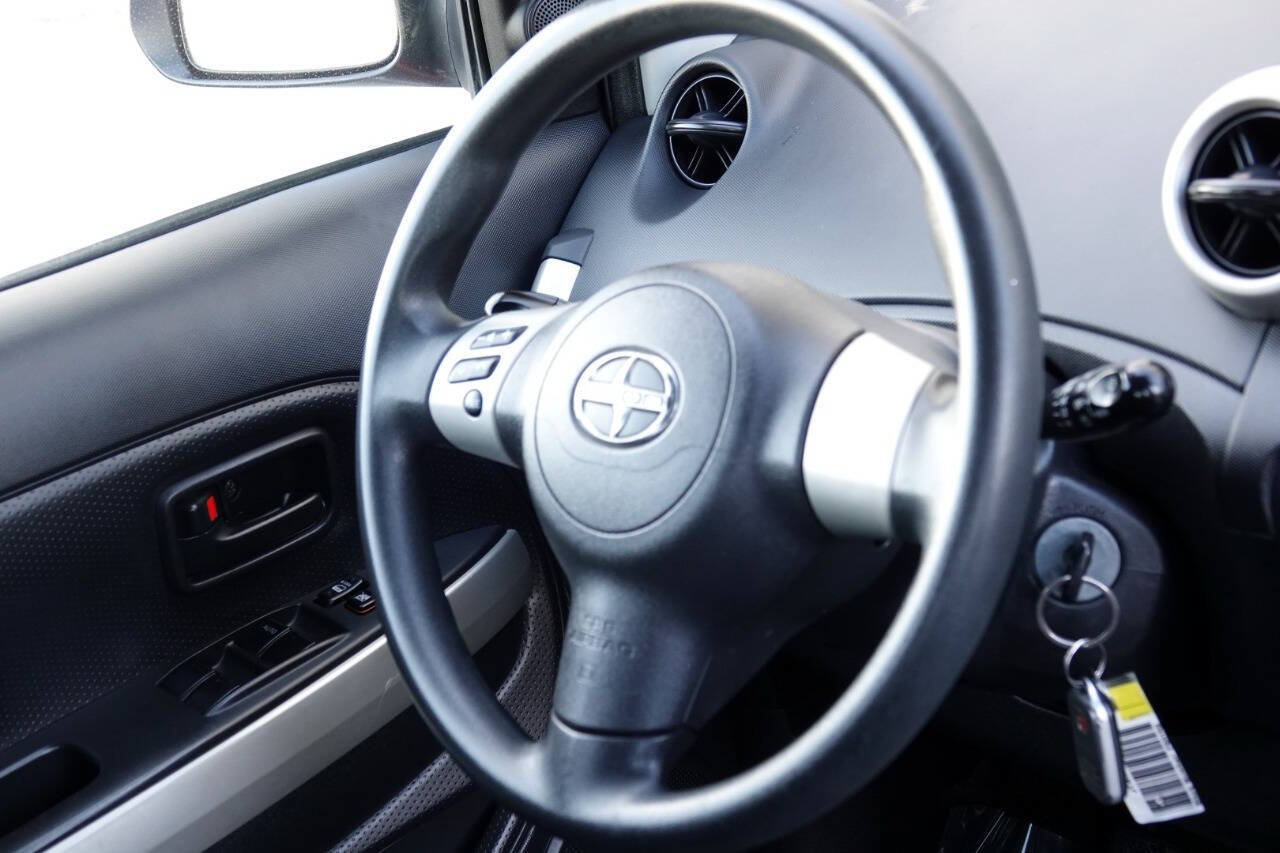 Used 2006 Scion xA FWD image 78