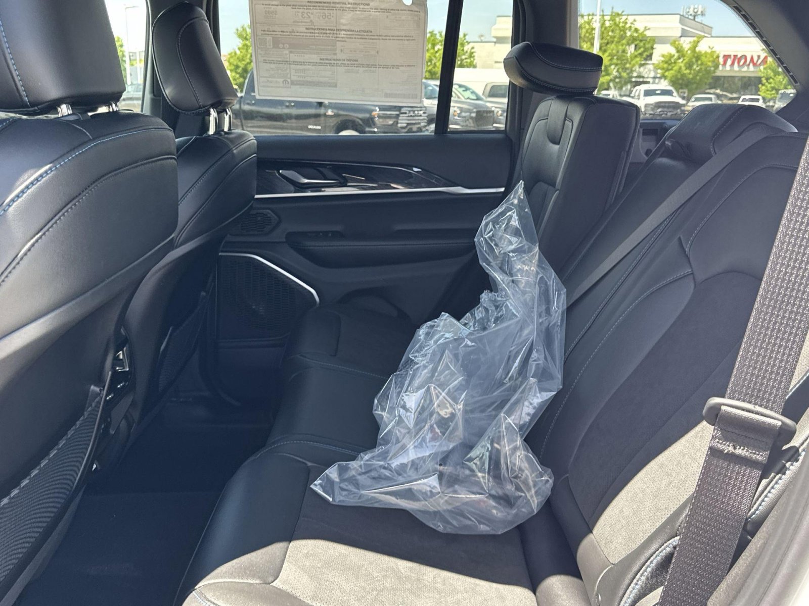 New 2025 Jeep Grand Cherokee Trailhawk AWD/4WD image 31