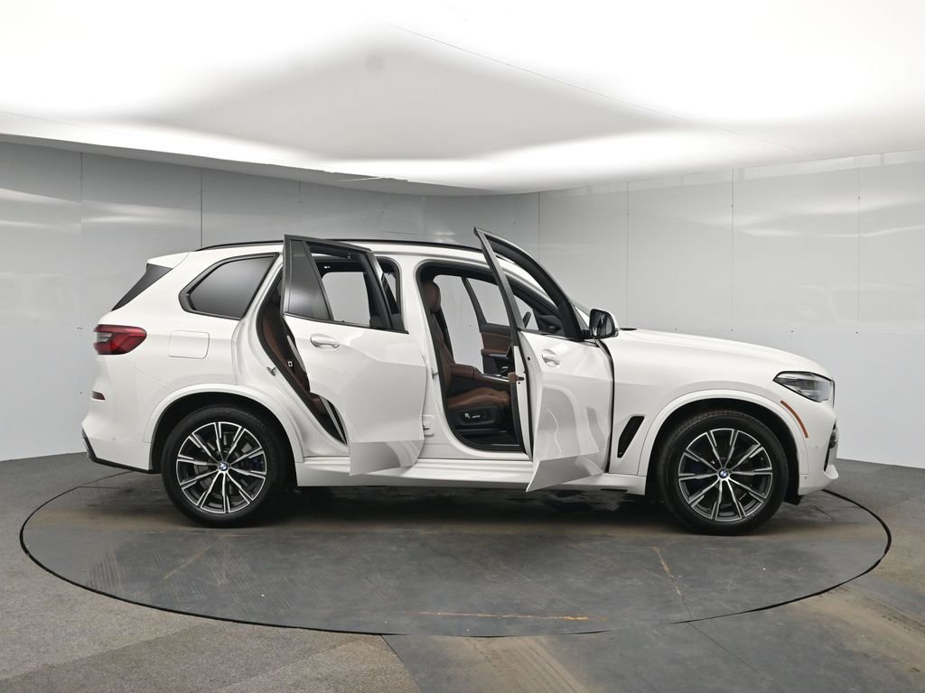 Used 2020 BMW X5 xDrive40i w/ M Sport Package image 59