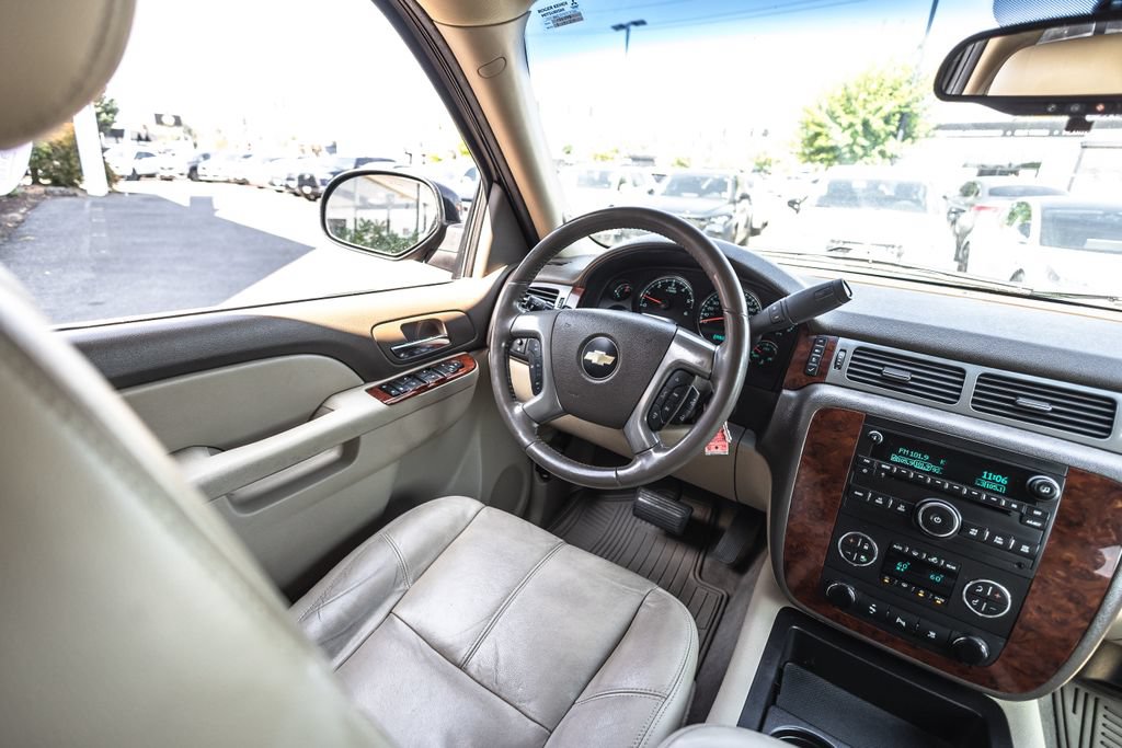 Used 2010 Chevrolet Tahoe LT AWD/4WD image 18