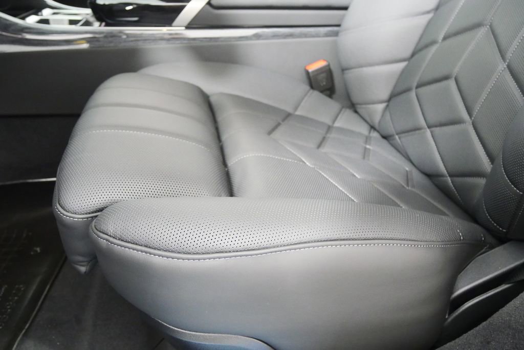 New 2026 BMW 760i xDrive w/ Executive Package image 10