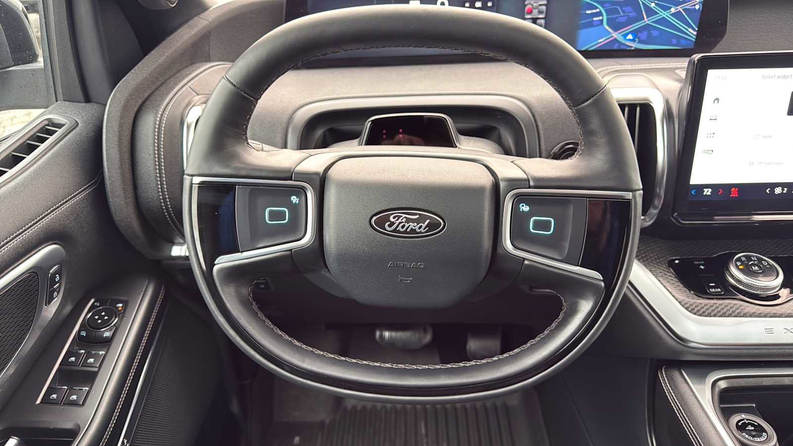 Used 2025 Ford Expedition Platinum w/ Stealth Performance Package image 22