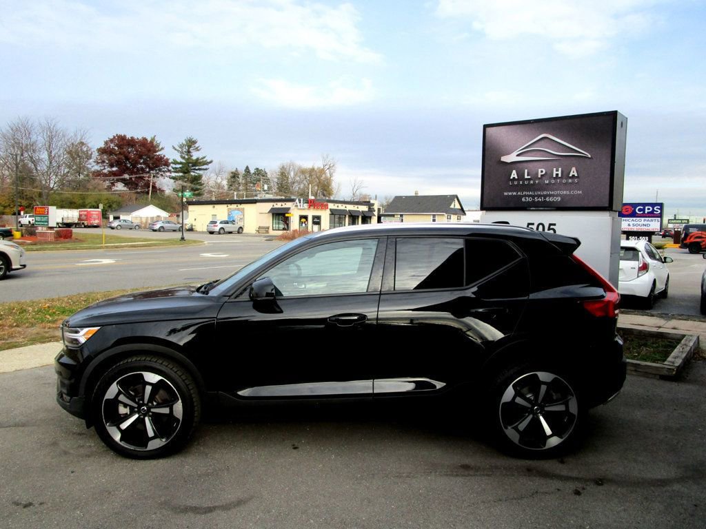 Used 2020 Volvo XC40 T5 Momentum w/ Protection Package Premier AWD/4WD image 12