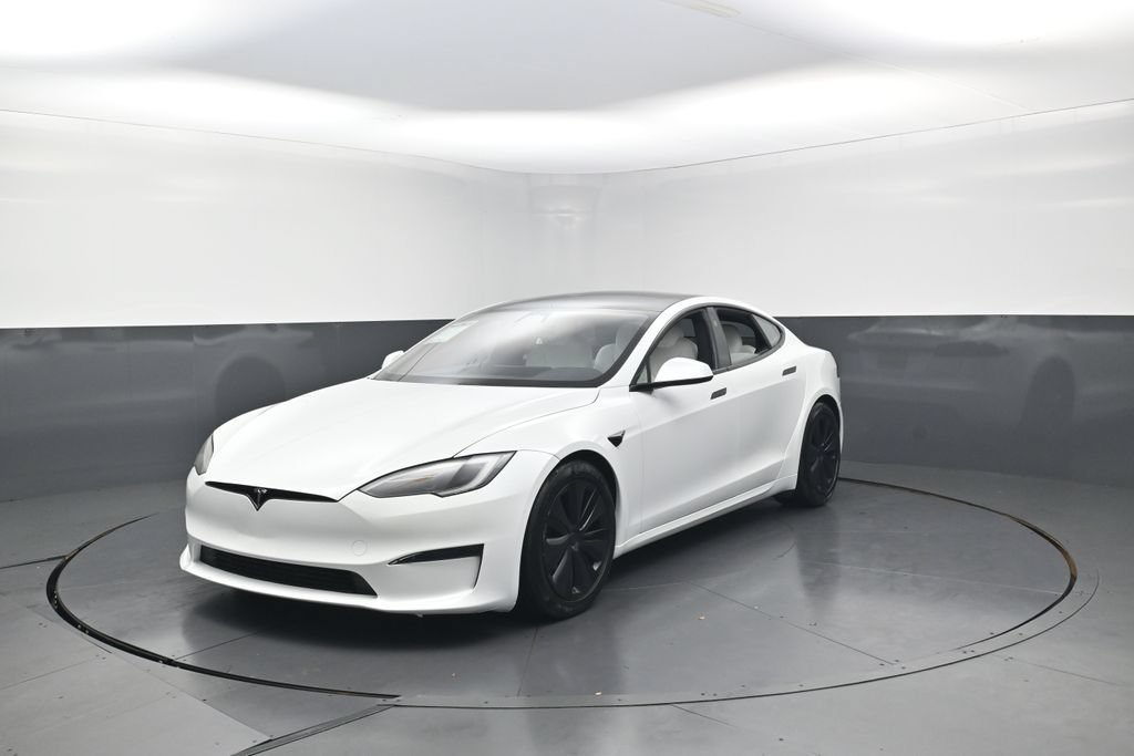 Used 2023 Tesla Model S AWD/4WD image 39