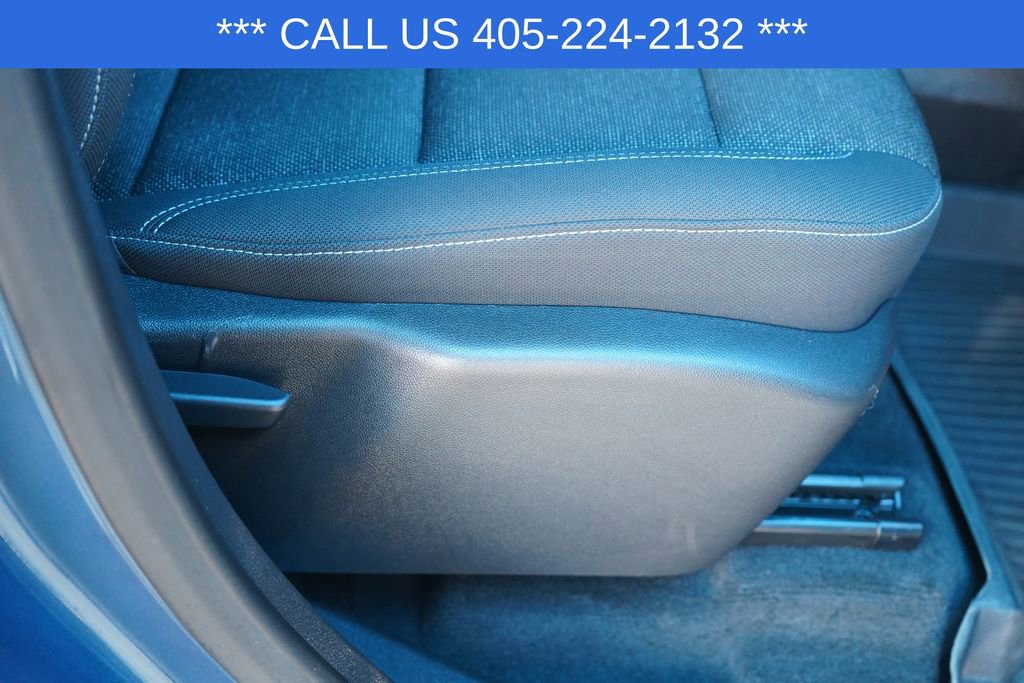 Used 2025 Chevrolet Traverse LT image 23