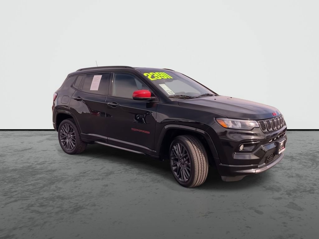 Used 2023 Jeep Compass Limited image 2