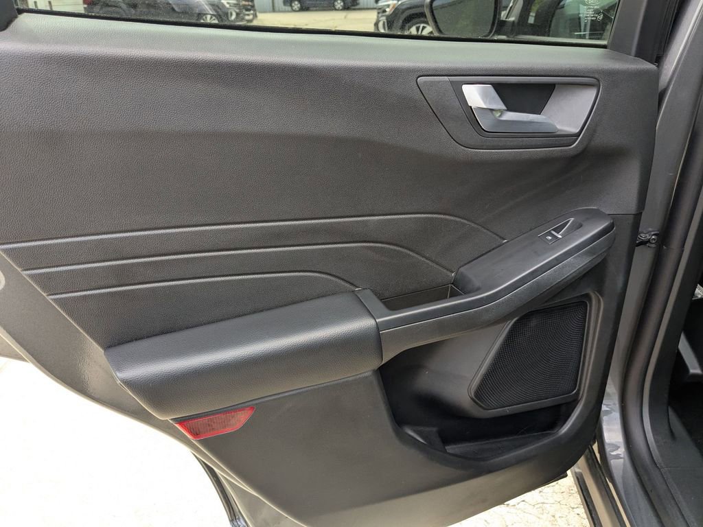 Used 2025 Ford Escape ST-Line AWD/4WD image 23