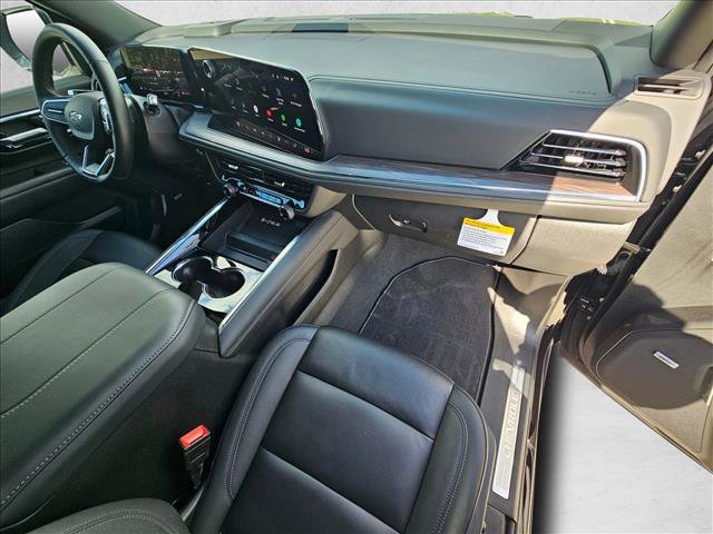 Used 2025 Chevrolet Suburban Z71 w/ Comfort Package image 22