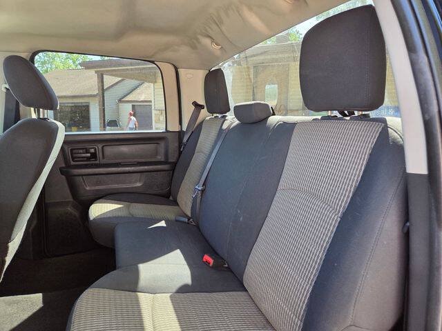 Used 2012 RAM 2500 ST w/ Chrome Appearance Group AWD/4WD image 39