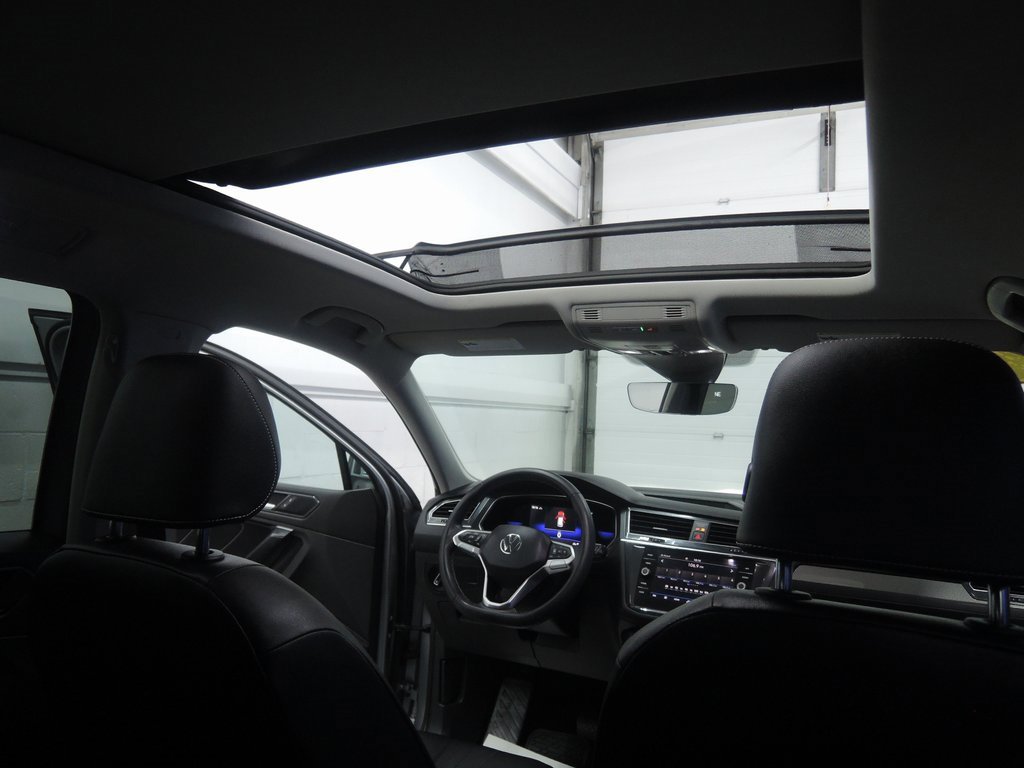 Used 2022 Volkswagen Tiguan SE image 39