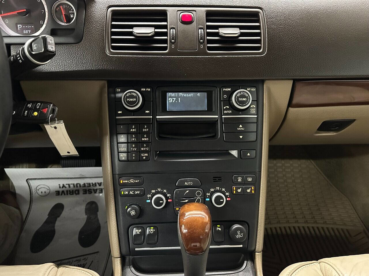 Used 2013 Volvo XC90 3.2 image 18