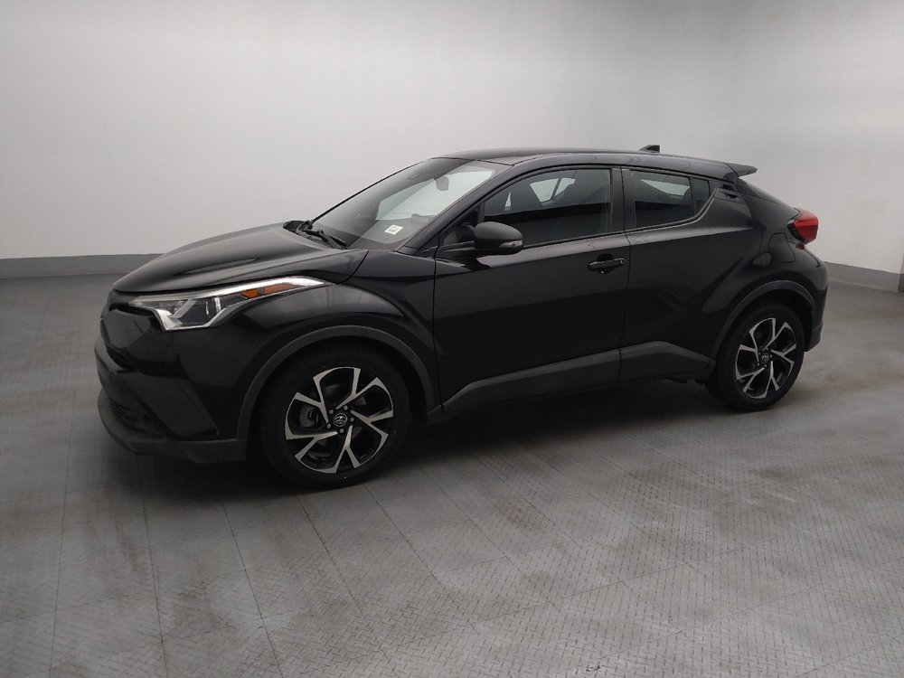 Used 2019 Toyota C-HR XLE FWD image 2