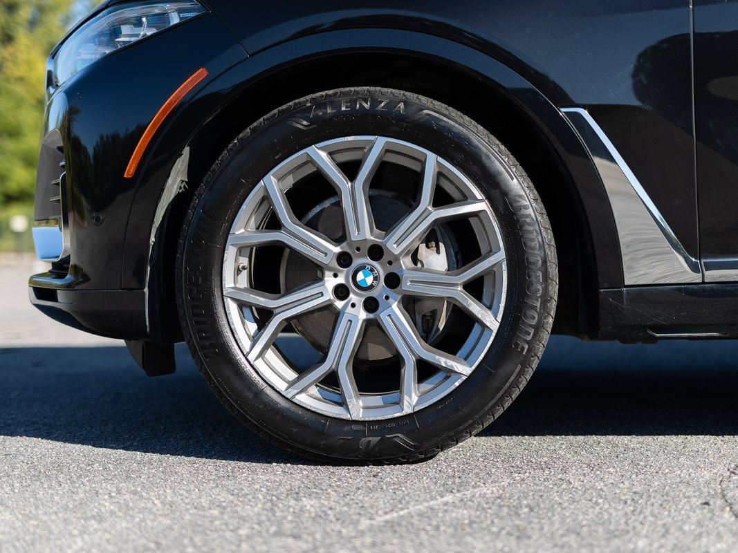Used 2020 BMW X7 xDrive40i w/ Premium Package AWD/4WD image 13