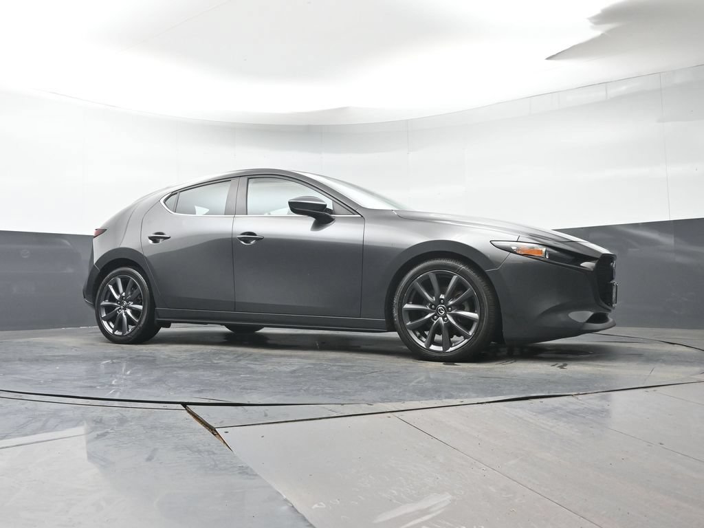 Used 2019 MAZDA MAZDA3 AWD Hatchback w/ Preferred Pkg image 32