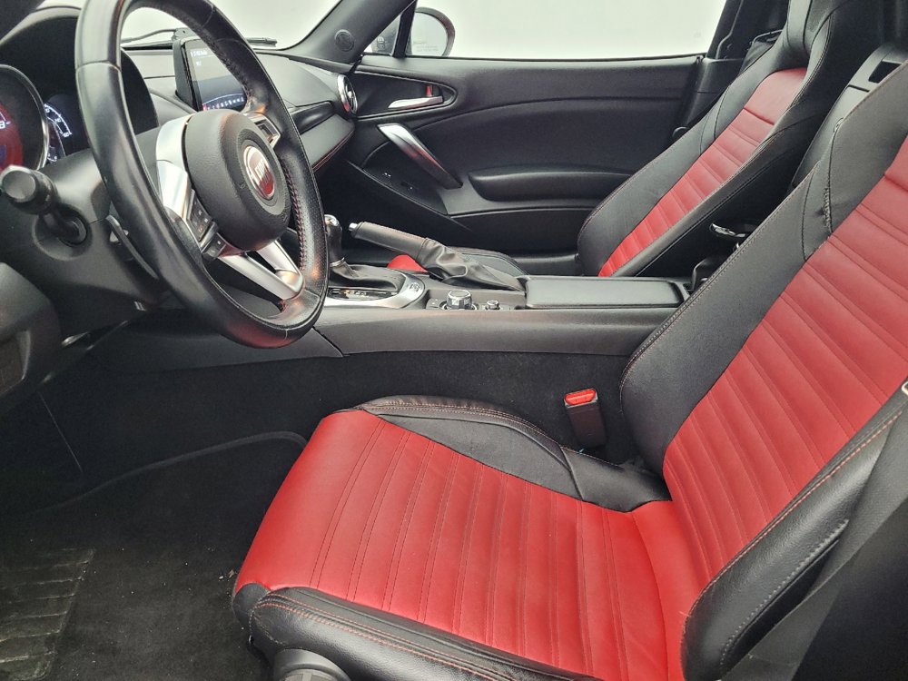 Used 2018 FIAT 124 Spider Abarth image 17