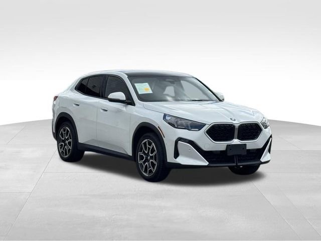 Certified 2025 BMW X2 xDrive28i w/ Technology Package AWD/4WD image 11