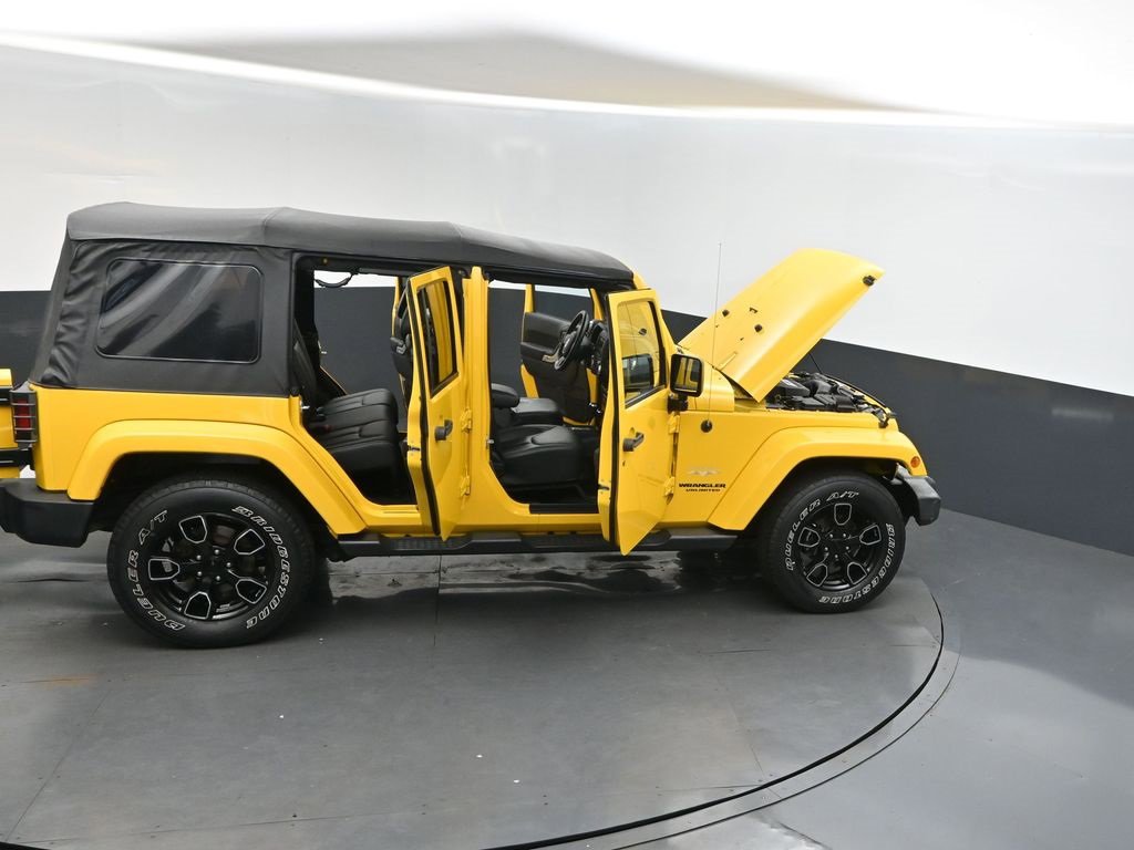 Used 2015 Jeep Wrangler Unlimited Sahara w/ Connectivity Group image 51