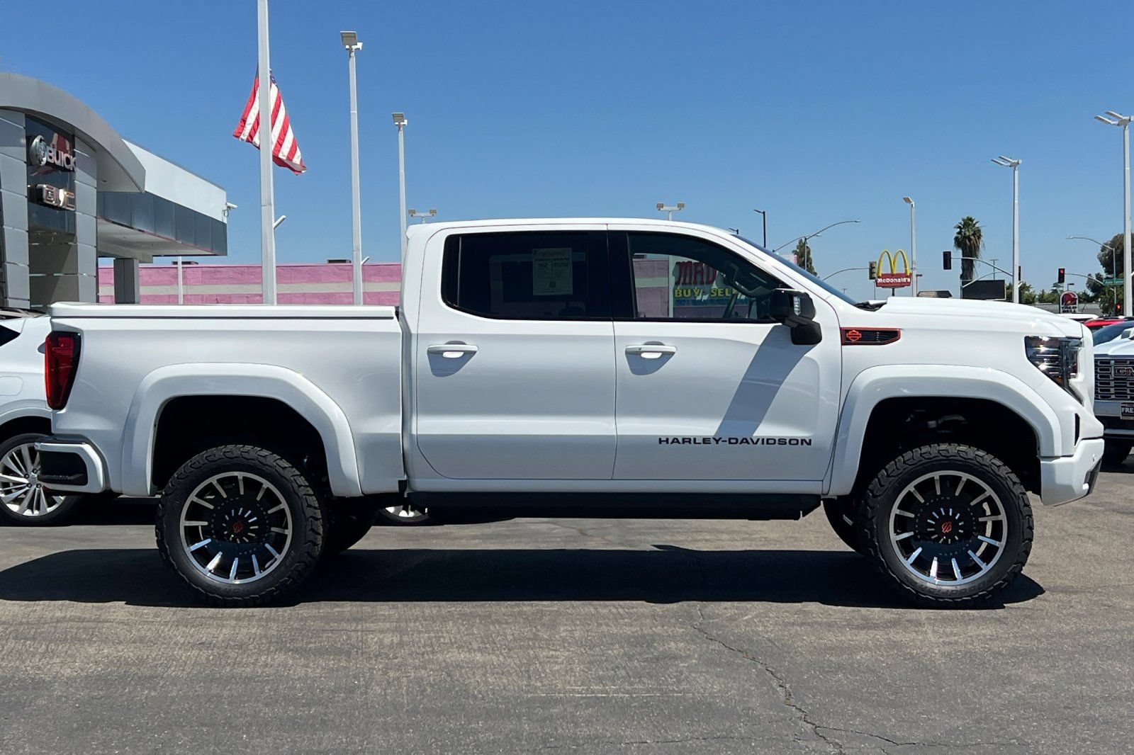 New 2026 GMC Sierra 1500 AT4 w/ AT4 Premium Package AWD/4WD image 3